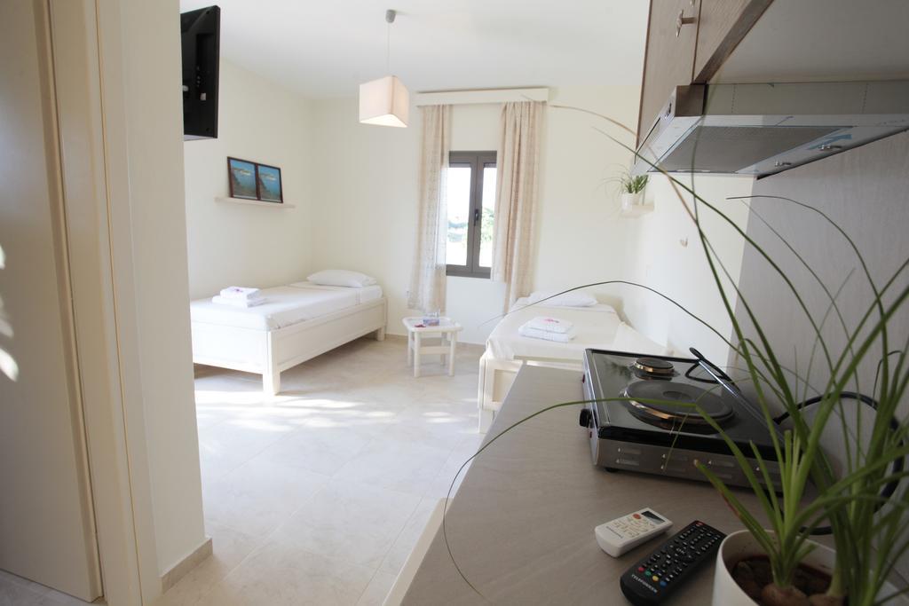 Asterias Apartment Skyros Room photo